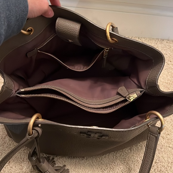Tory Burch Mcgraw Triple Compartment Leather Bag - Picture 3 of 11